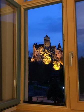 Готель Conacul Toerzburg Бран Екстер'єр фото